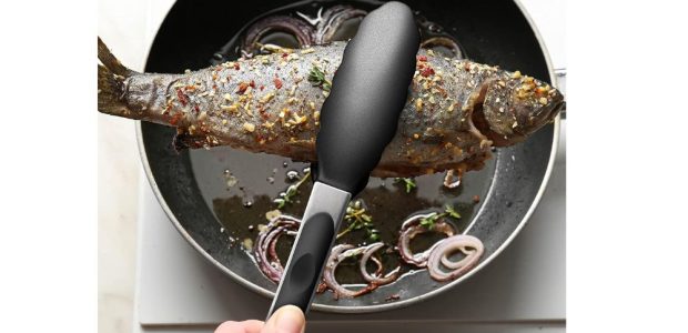 Top Features of 2 Pack Black Kitchen Tongs