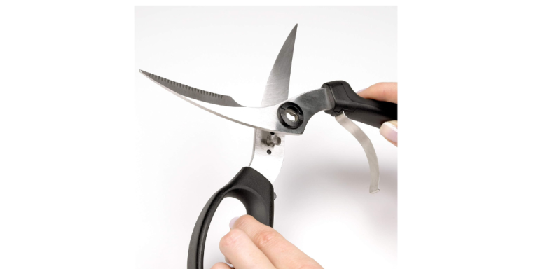 OXO Good Grips Shears: Sharp and Reliable